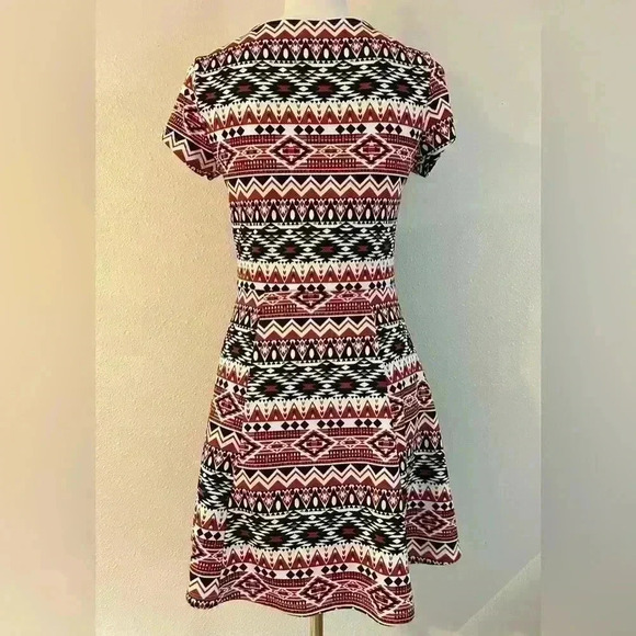 H&M - Fit and Flare Mini Dress - Size 8 - Picture 3 of 4